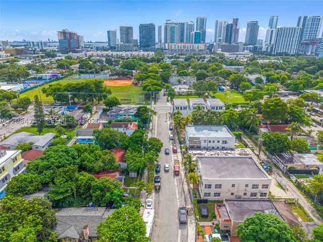 244 NW 34th St, Miami, FL 33127