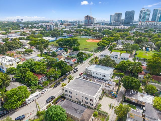 244 NW 34th St, Miami, FL 33127
