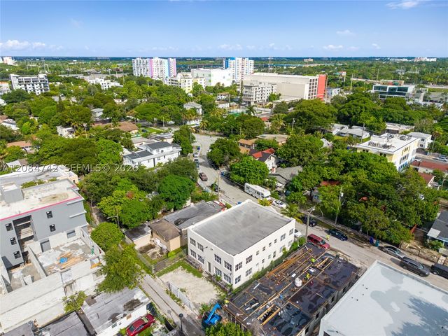 244 NW 34th St, Miami, FL 33127