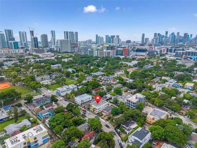 244 NW 34th St, Miami, FL 33127