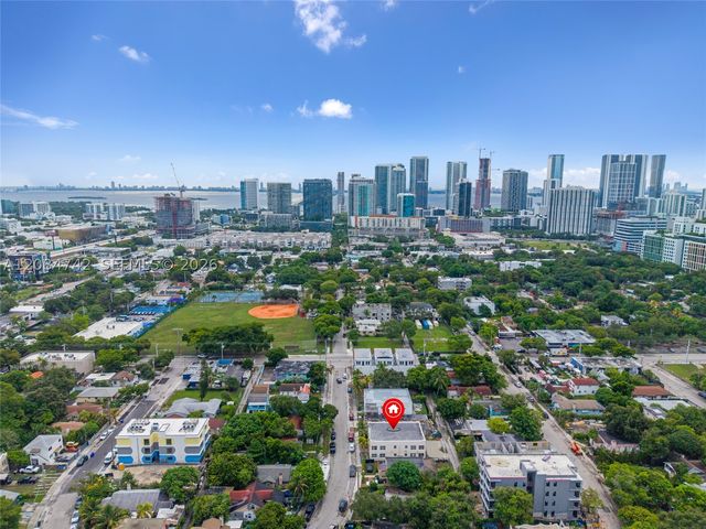244 NW 34th St, Miami, FL 33127