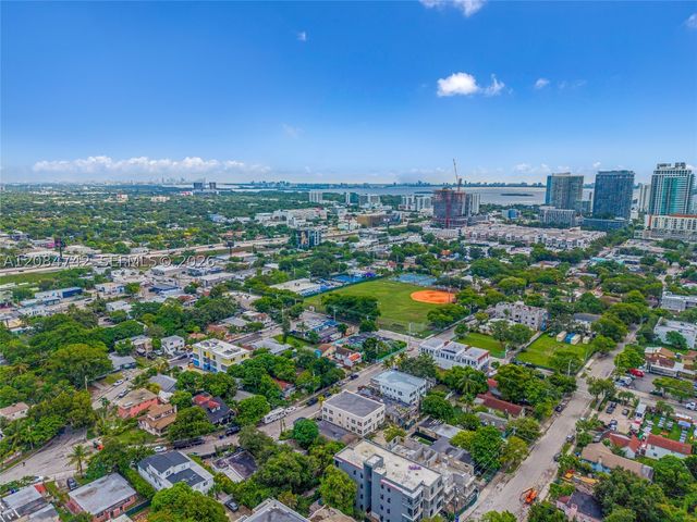 244 NW 34th St, Miami, FL 33127