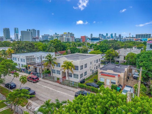 244 NW 34th St, Miami, FL 33127