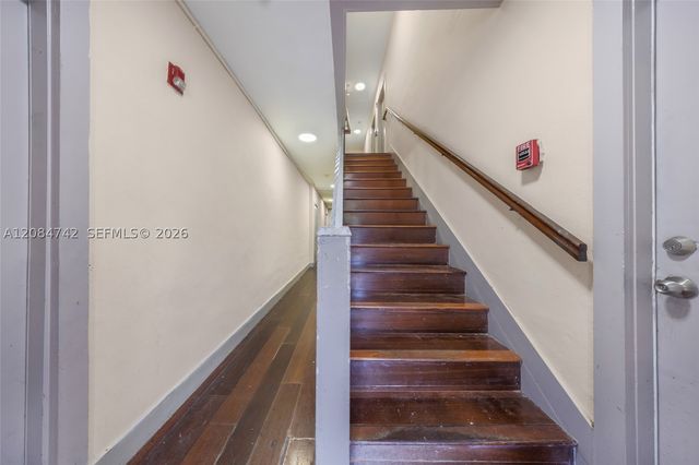 244 NW 34th St, Miami, FL 33127