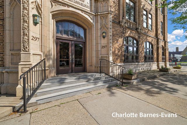 297 W Clay Avenue 410, Muskegon, MI 49440