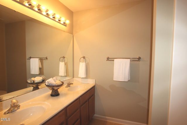 129 Dove Cottage Lane, Cary, NC 27519