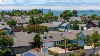 135 Avington Rd, Alameda, CA 94502