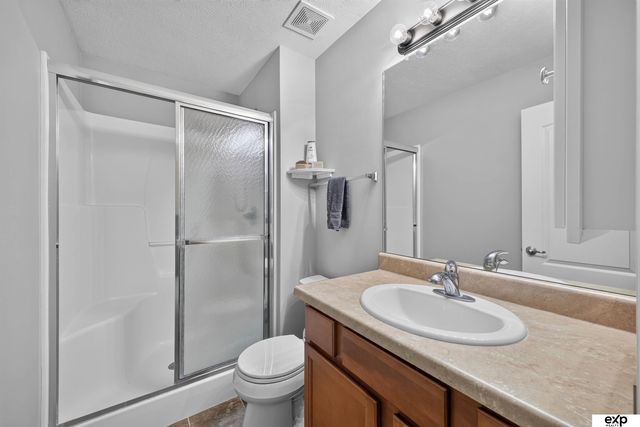 11325 S 212th Street, Gretna, NE 68028