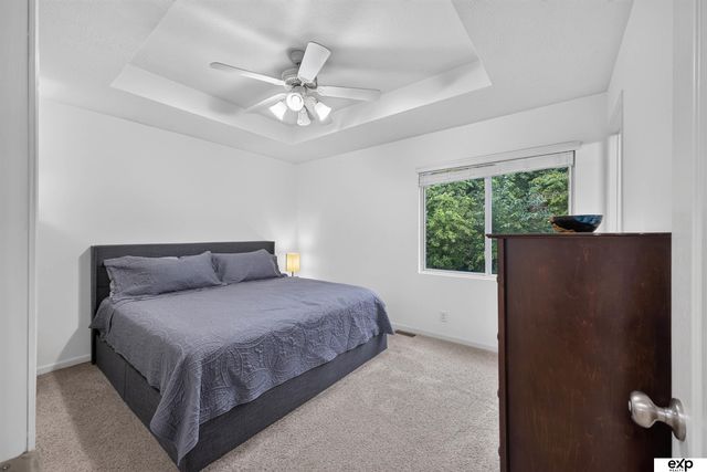 11325 S 212th Street, Gretna, NE 68028