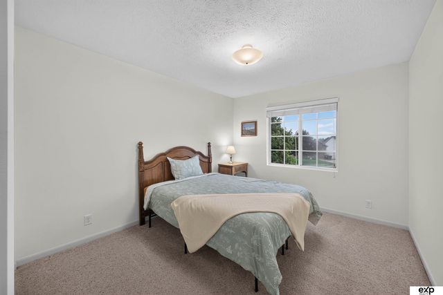 11325 S 212th Street, Gretna, NE 68028