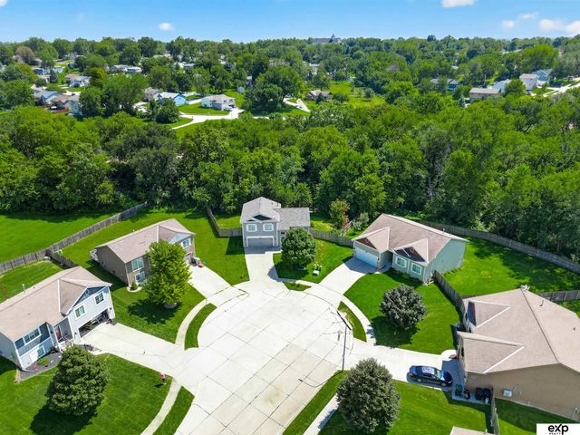 11325 S 212th Street, Gretna, NE 68028