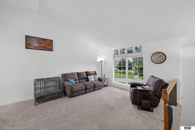 11325 S 212th Street, Gretna, NE 68028