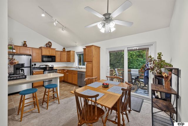 11325 S 212th Street, Gretna, NE 68028