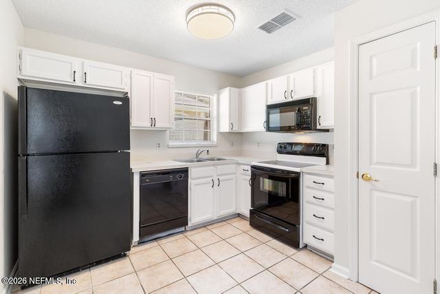 12138 SILVER SADDLE Drive, Jacksonville, FL 32258