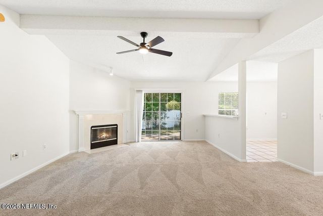 12138 SILVER SADDLE Drive, Jacksonville, FL 32258