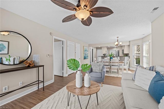 401 Harbour Pt Apt 101, Virginia Beach, VA 23451