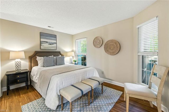 401 Harbour Pt Apt 101, Virginia Beach, VA 23451