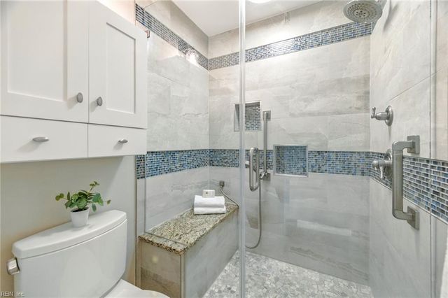 401 Harbour Pt Apt 101, Virginia Beach, VA 23451