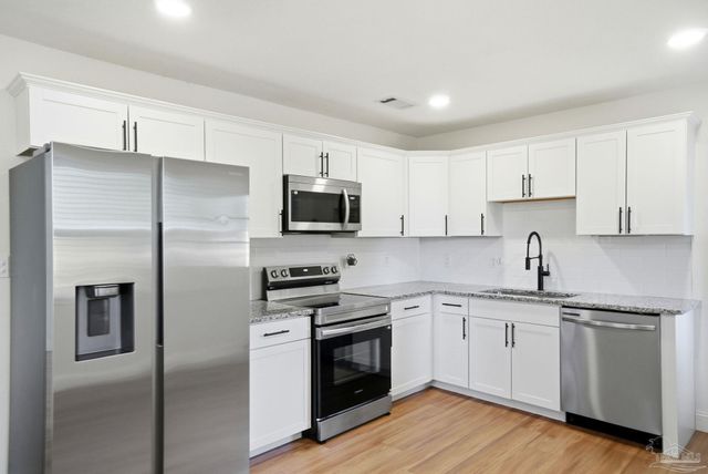 6210 Long St, Milton, FL 32570