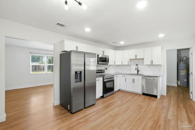 6210 Long St, Milton, FL 32570