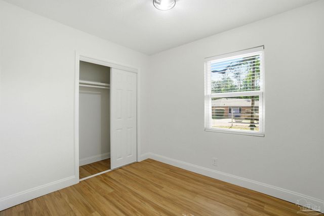 6210 Long St, Milton, FL 32570