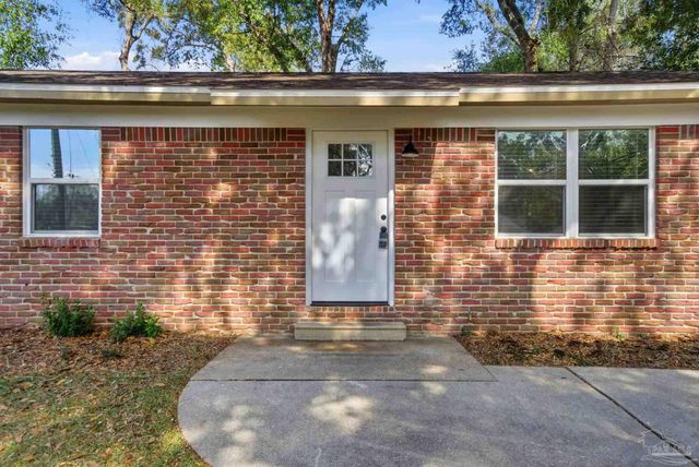 6210 Long St, Milton, FL 32570