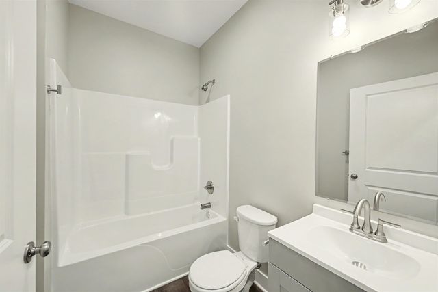 2723 Amelia Ln., Salina, KS 67401