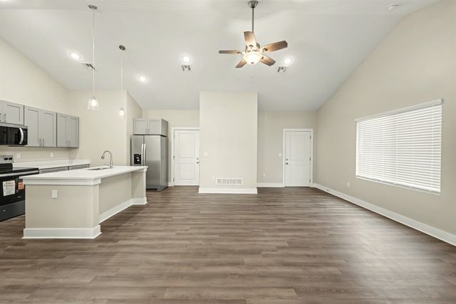 2723 Amelia Ln., Salina, KS 67401