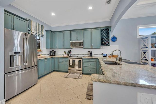 3577 Corinthian WAY, Naples, FL 34105