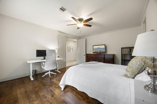 310 W Bell Street, Houston, TX 77019