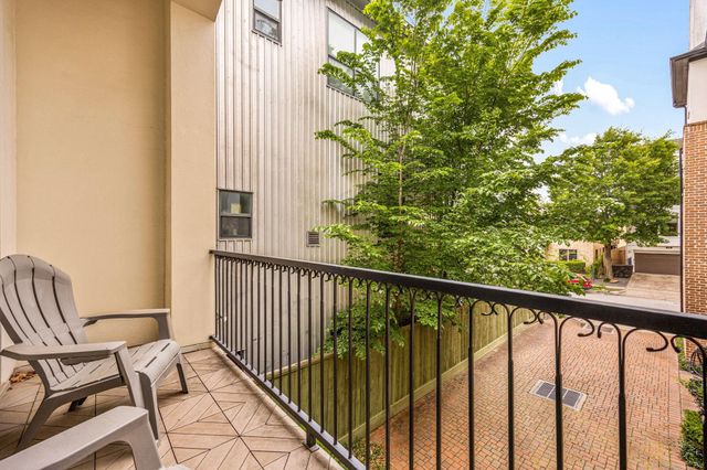 310 W Bell Street, Houston, TX 77019