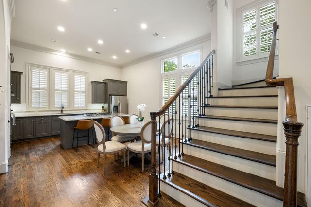 310 W Bell Street, Houston, TX 77019