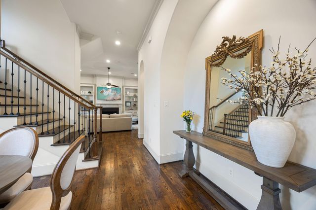310 W Bell Street, Houston, TX 77019