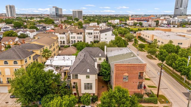 310 W Bell Street, Houston, TX 77019