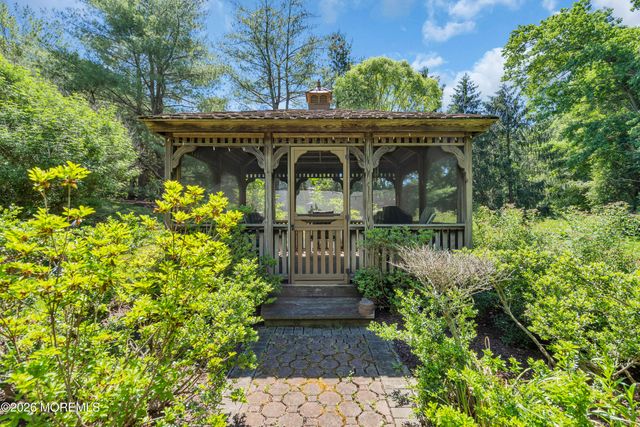 15 Algonquin Terrace, Millstone, NJ 08535