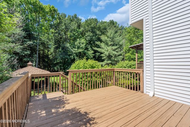 15 Algonquin Terrace, Millstone, NJ 08535