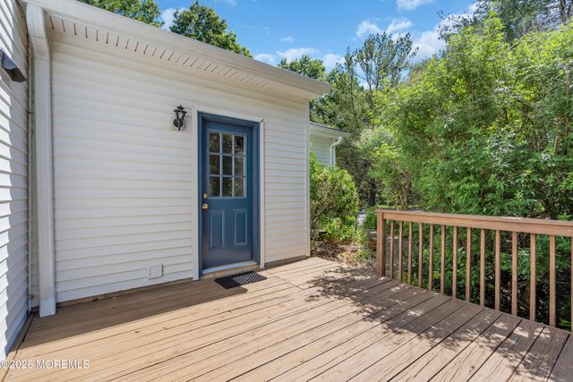15 Algonquin Terrace, Millstone, NJ 08535