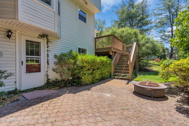 15 Algonquin Terrace, Millstone, NJ 08535