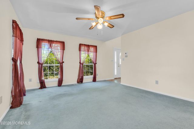 15 Algonquin Terrace, Millstone, NJ 08535