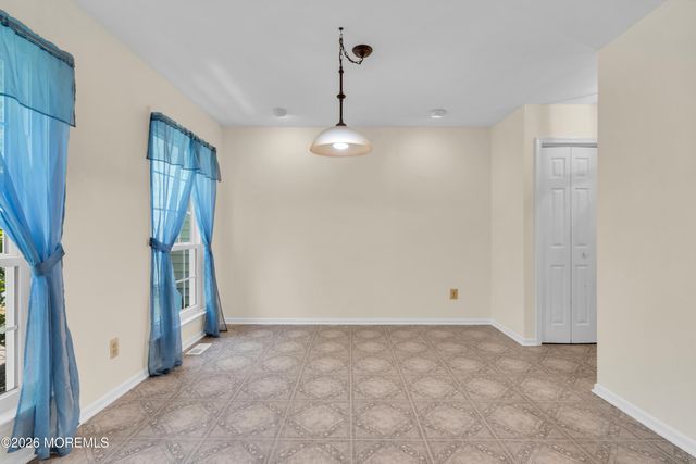 15 Algonquin Terrace, Millstone, NJ 08535