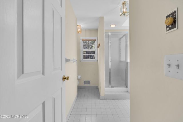 15 Algonquin Terrace, Millstone, NJ 08535