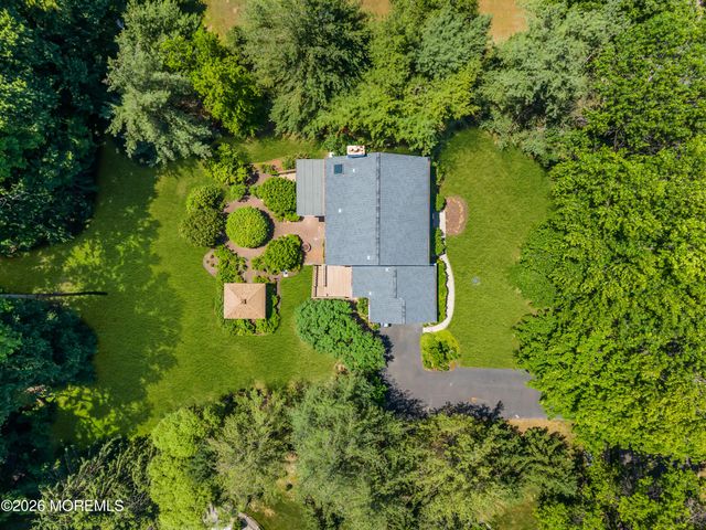 15 Algonquin Terrace, Millstone, NJ 08535