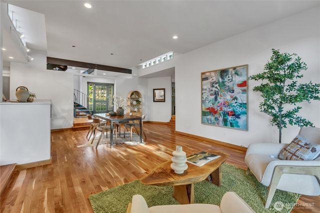 9601 NW 21st Ave, Seattle, WA 98117