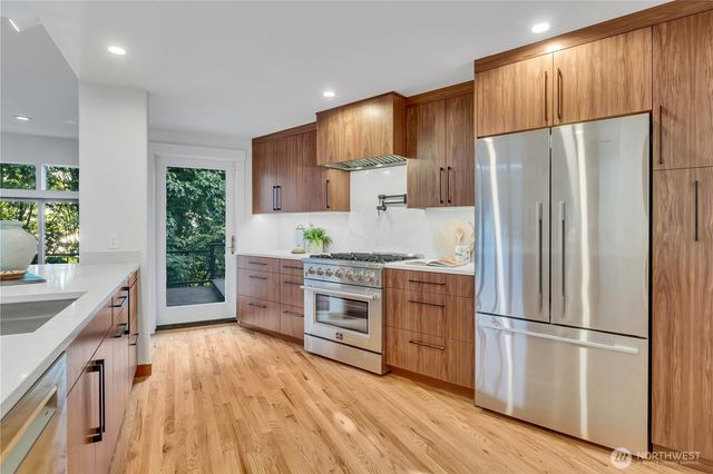 9601 NW 21st Ave, Seattle, WA 98117