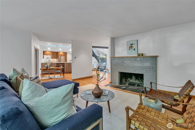 9601 NW 21st Ave, Seattle, WA 98117