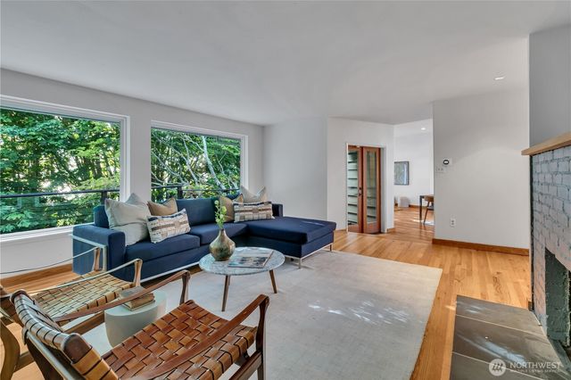 9601 NW 21st Ave, Seattle, WA 98117