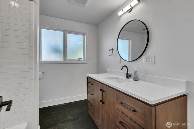 9601 NW 21st Ave, Seattle, WA 98117
