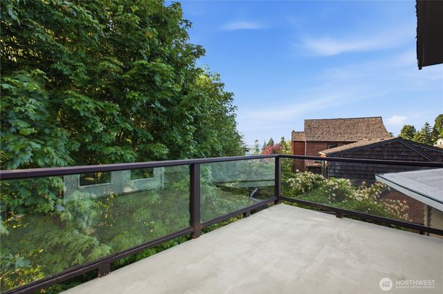 9601 NW 21st Ave, Seattle, WA 98117