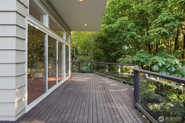 9601 NW 21st Ave, Seattle, WA 98117