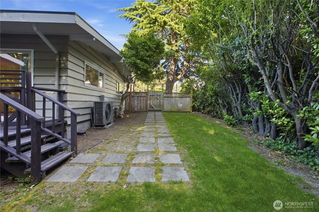 9601 NW 21st Ave, Seattle, WA 98117